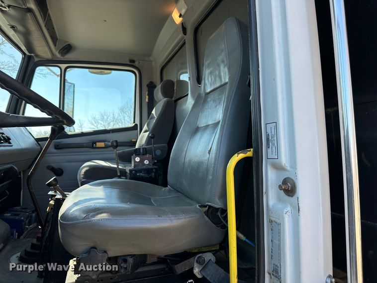 image for item DR6078 1998 Freightliner FL70  dump truck