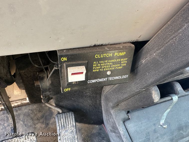 image for item DR6078 1998 Freightliner FL70  dump truck