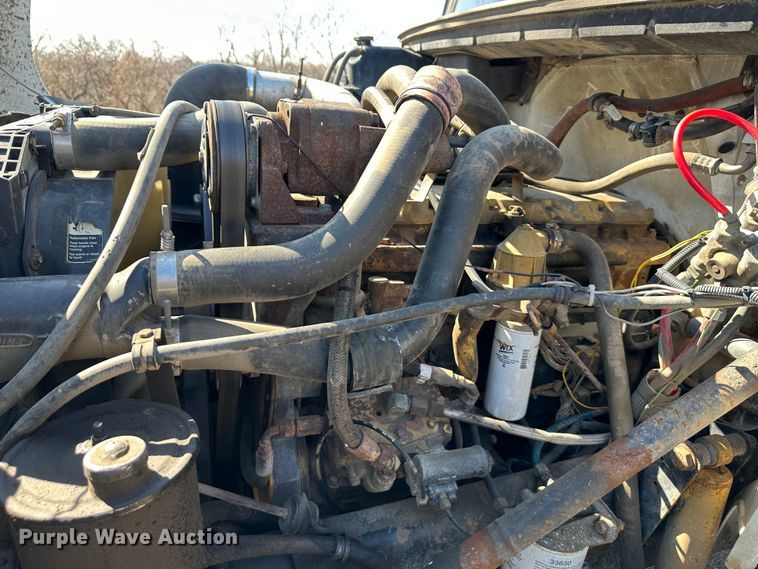 image for item DR6078 1998 Freightliner FL70  dump truck