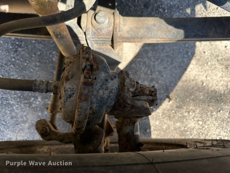 image for item DR6078 1998 Freightliner FL70  dump truck