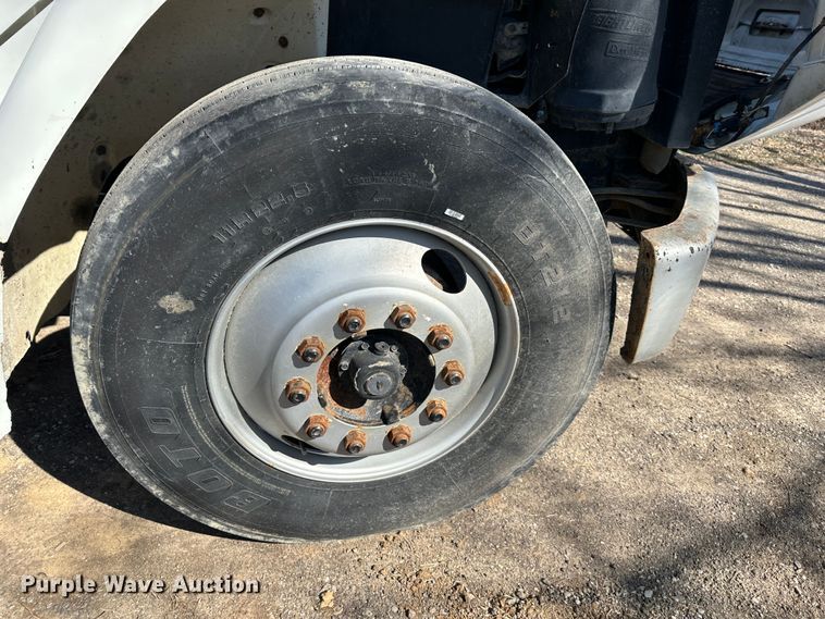 image for item DR6078 1998 Freightliner FL70  dump truck