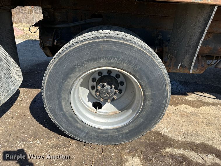 image for item DR6078 1998 Freightliner FL70  dump truck