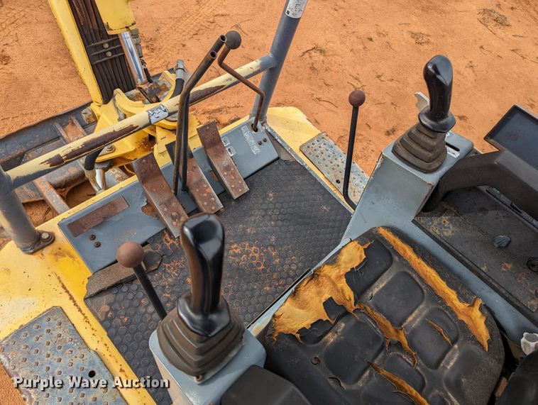 image for item DR6834 2001 New Holland EC35  mini excavator