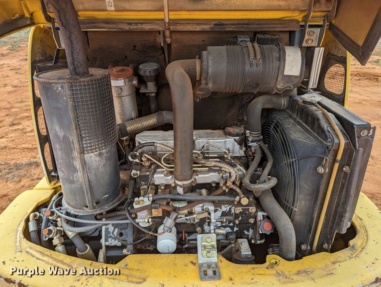 image for item DR6834 2001 New Holland EC35  mini excavator