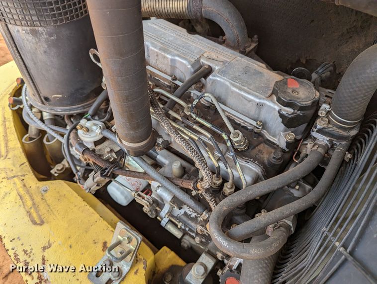 image for item DR6834 2001 New Holland EC35  mini excavator