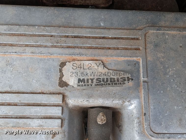 image for item DR6834 2001 New Holland EC35  mini excavator