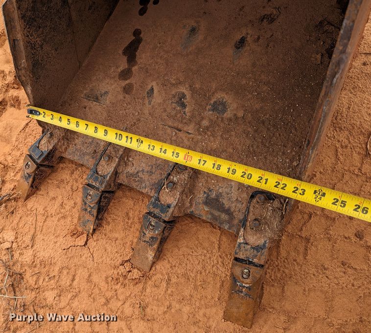 image for item DR6834 2001 New Holland EC35  mini excavator