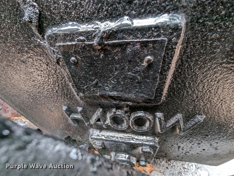 image for item DR6843 2004 Mack Granite CV713  vacuum truck