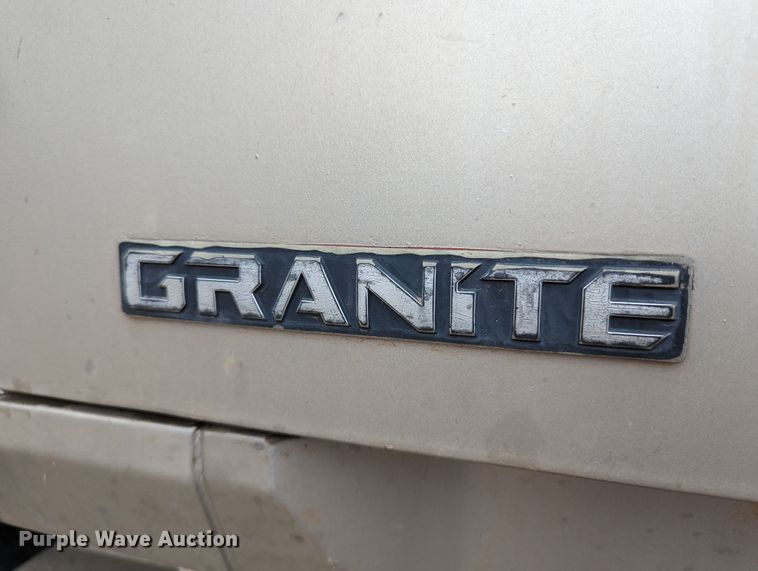 image for item DR6843 2004 Mack Granite CV713  vacuum truck