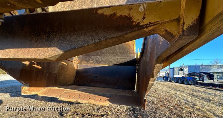 image for item DR7462 2003 Caterpillar 621G  scraper