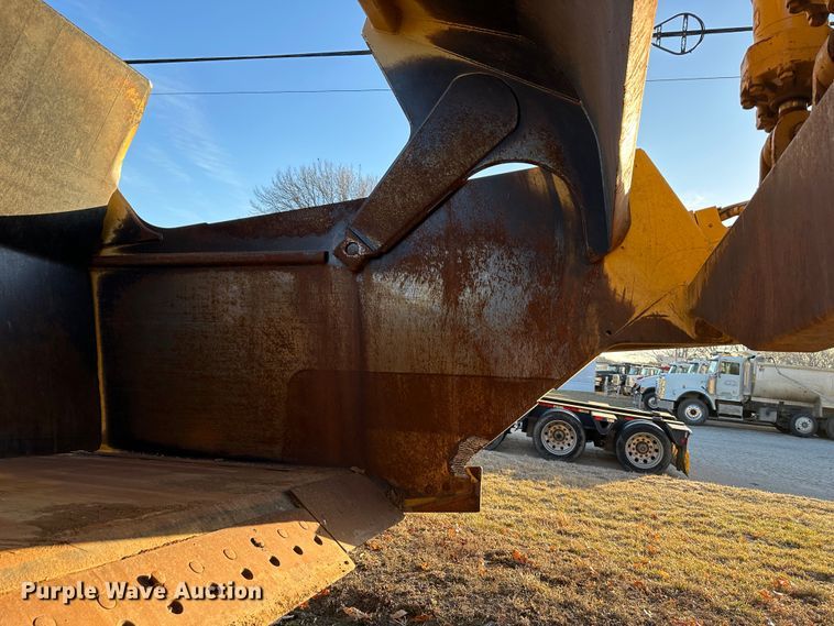 image for item DR7462 2003 Caterpillar 621G  scraper