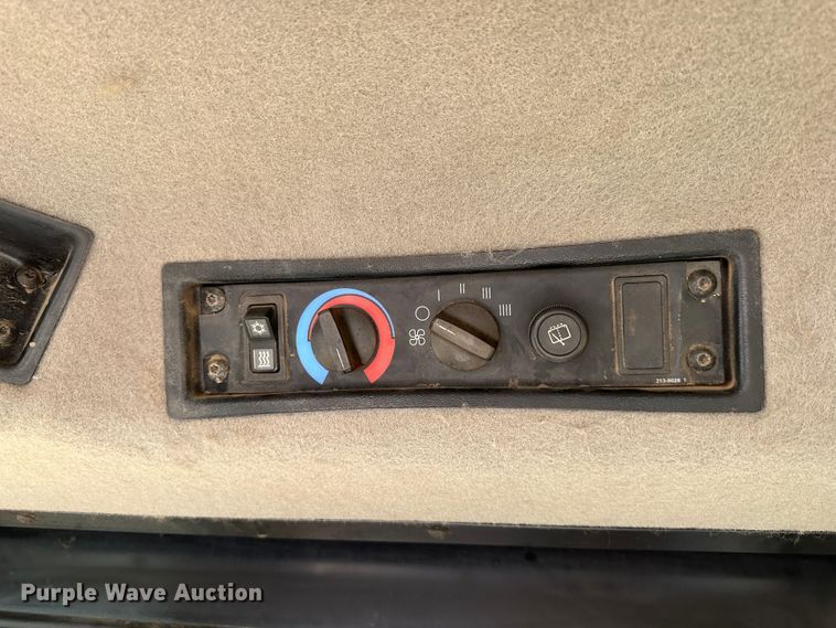 image for item DR7462 2003 Caterpillar 621G  scraper