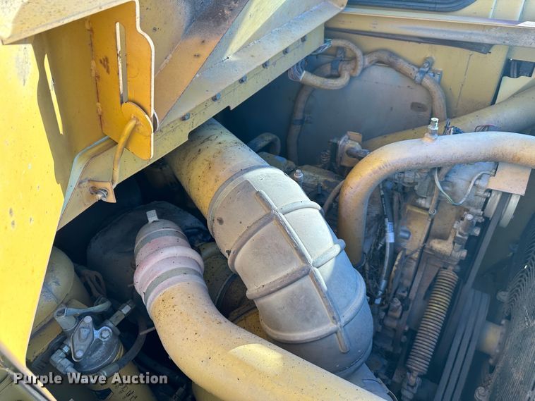 image for item DR7462 2003 Caterpillar 621G  scraper