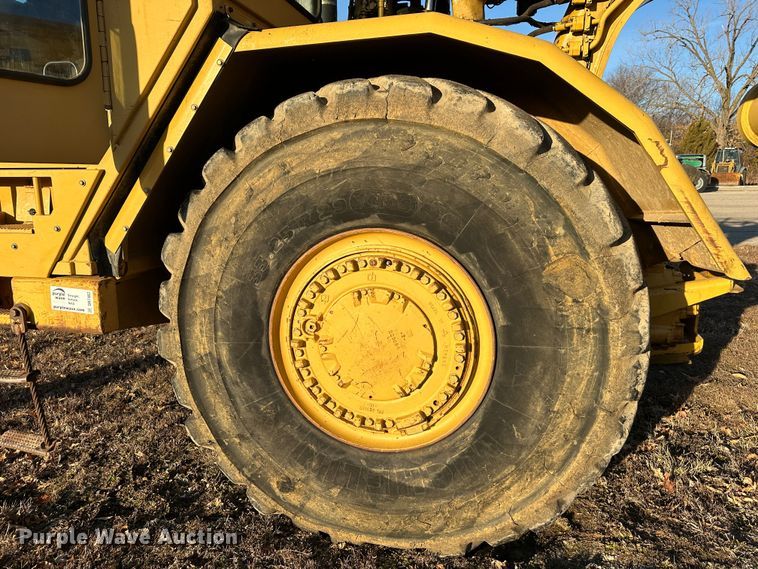 image for item DR7462 2003 Caterpillar 621G  scraper