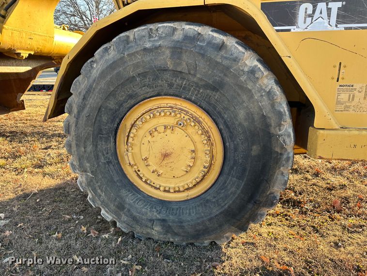 image for item DR7462 2003 Caterpillar 621G  scraper