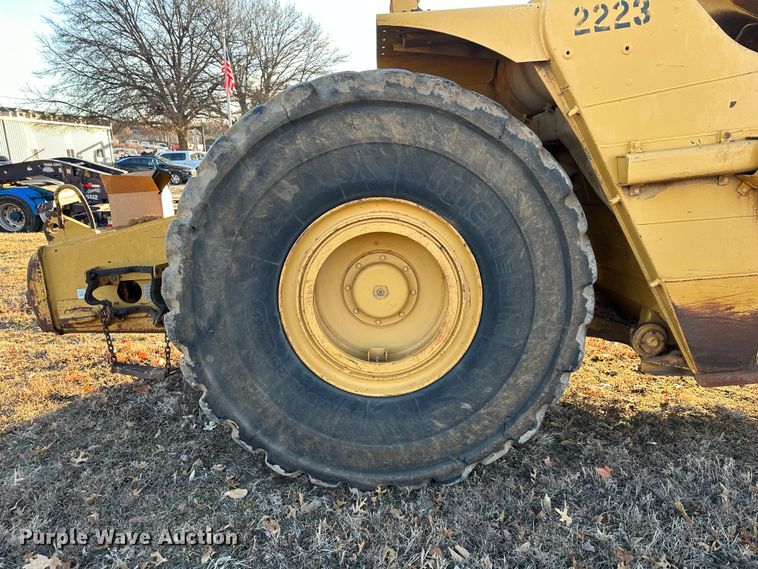 image for item DR7462 2003 Caterpillar 621G  scraper