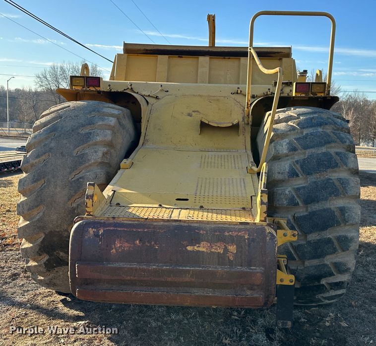 image for item DR7463 2003 Caterpillar 621G  scraper