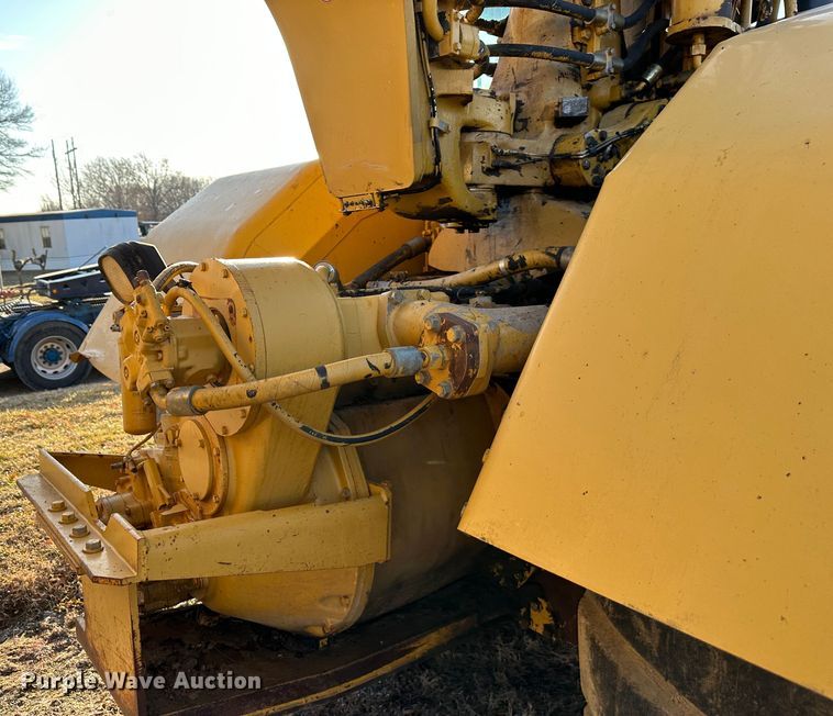 image for item DR7463 2003 Caterpillar 621G  scraper