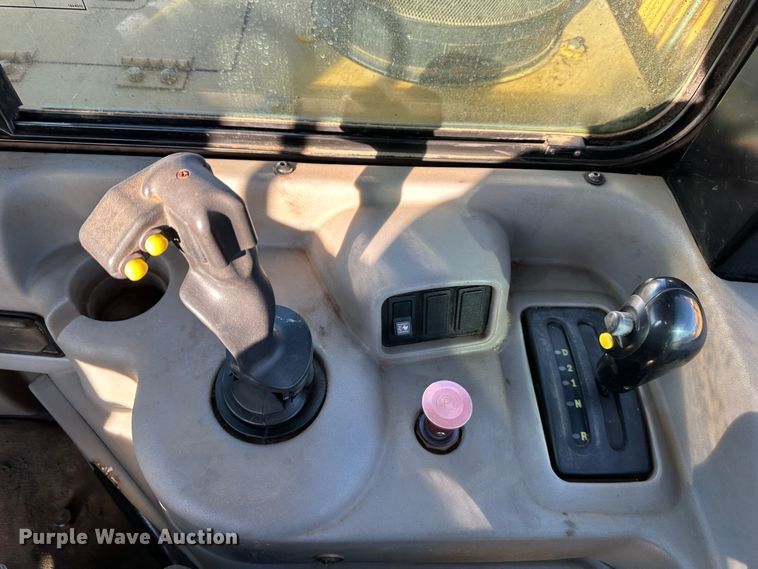 image for item DR7463 2003 Caterpillar 621G  scraper