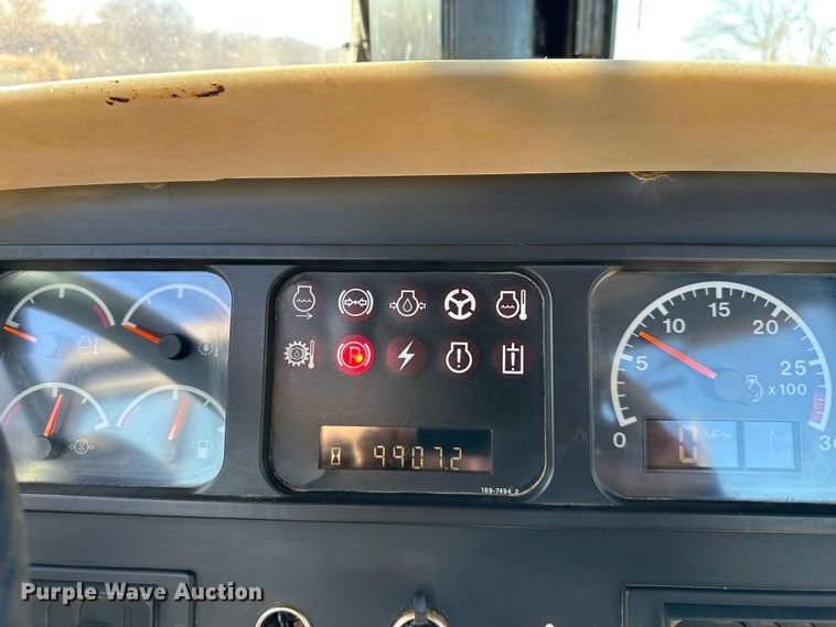 image for item DR7463 2003 Caterpillar 621G  scraper