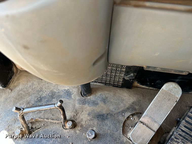 image for item DR7463 2003 Caterpillar 621G  scraper