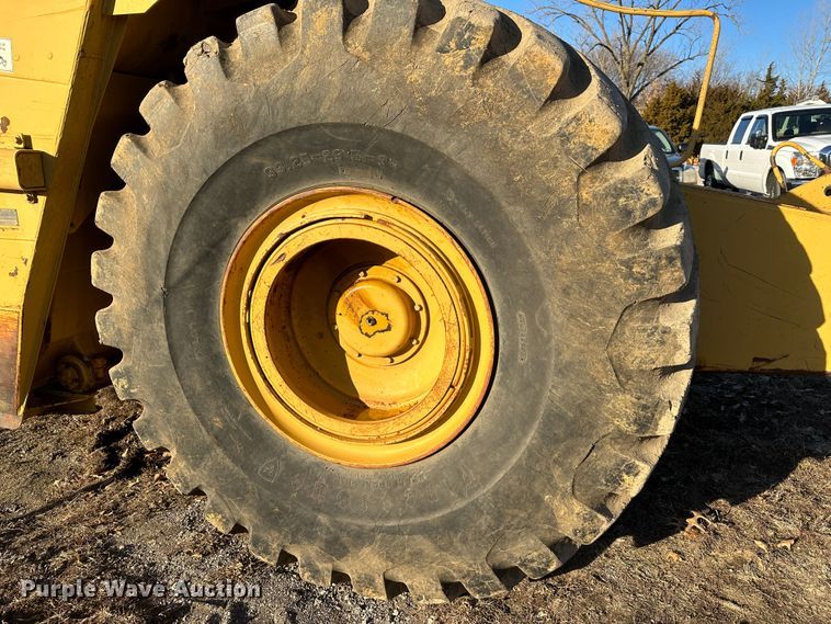 image for item DR7463 2003 Caterpillar 621G  scraper