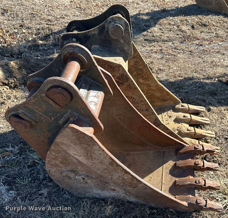 image for item DR7464 2013 Volvo ECR88  mini excavator