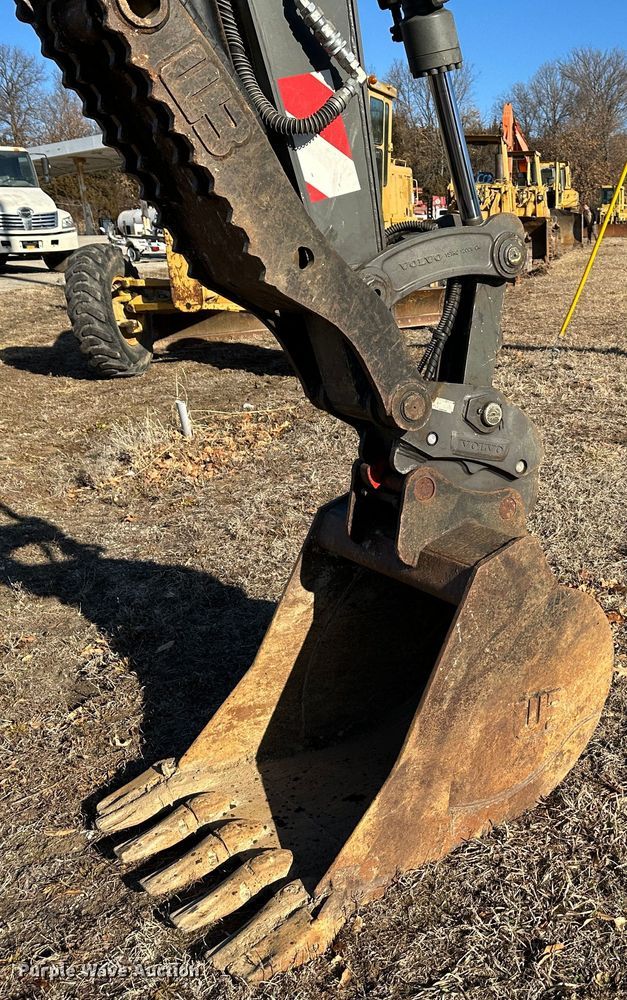 image for item DR7464 2013 Volvo ECR88  mini excavator