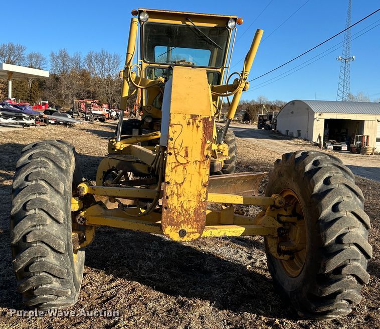 image for item DR7465 1993 Caterpillar 140G  motor grader