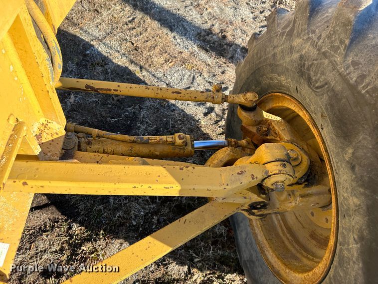 image for item DR7465 1993 Caterpillar 140G  motor grader