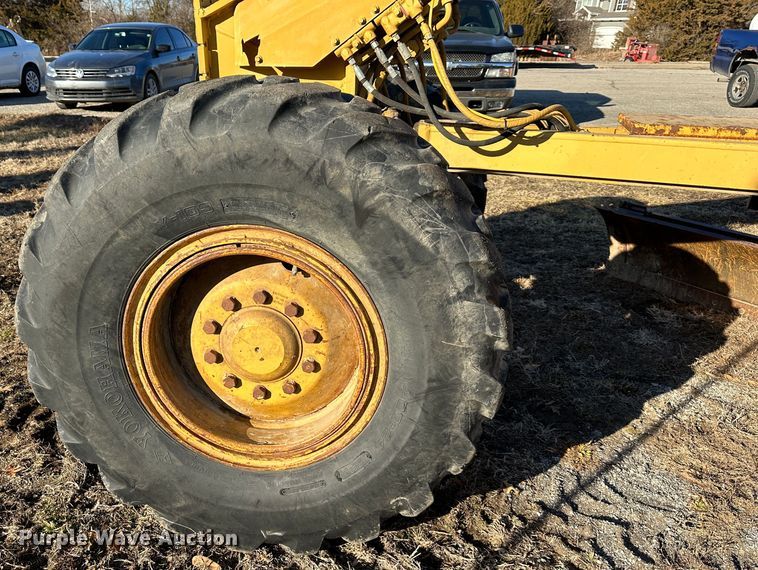 image for item DR7465 1993 Caterpillar 140G  motor grader