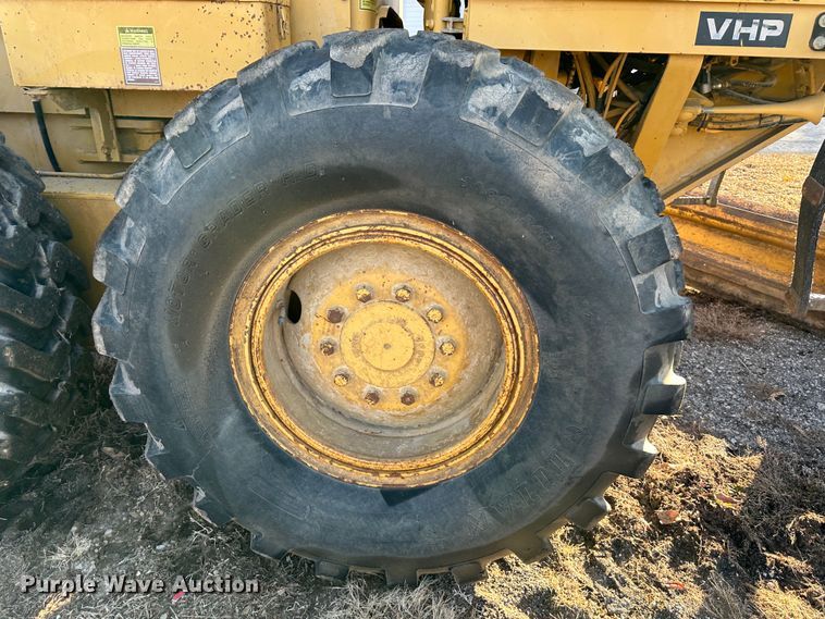 image for item DR7465 1993 Caterpillar 140G  motor grader