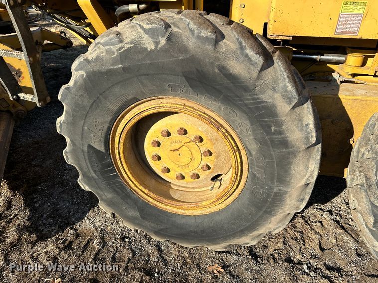 image for item DR7465 1993 Caterpillar 140G  motor grader