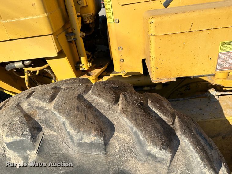 image for item DR7465 1993 Caterpillar 140G  motor grader