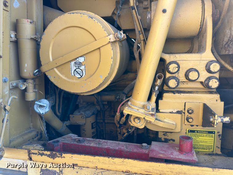image for item DR7466 1987 Caterpillar 963  track loader