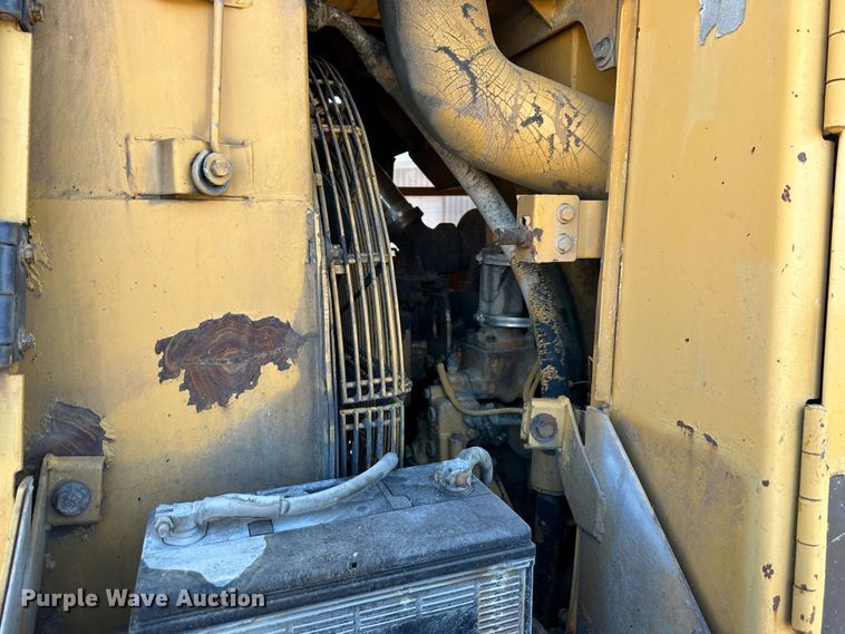 image for item DR7466 1987 Caterpillar 963  track loader