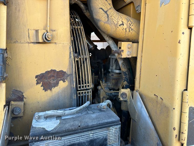 image for item DR7466 1987 Caterpillar 963  track loader