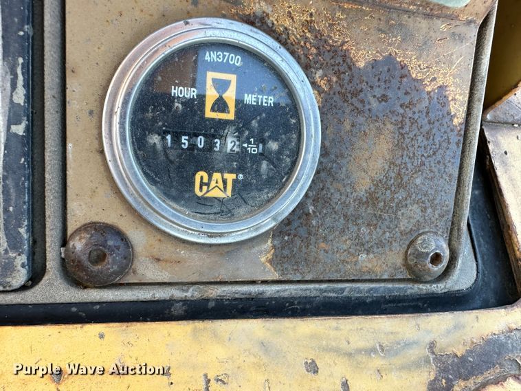 image for item DR7467 1995 Caterpillar 963B LGP  track loader