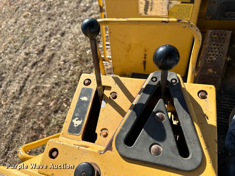 image for item DR7467 1995 Caterpillar 963B LGP  track loader