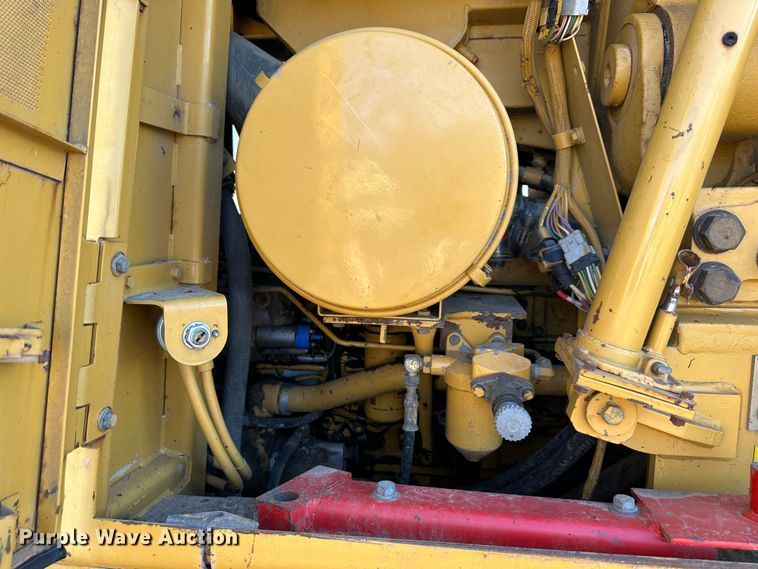 image for item DR7467 1995 Caterpillar 963B LGP  track loader