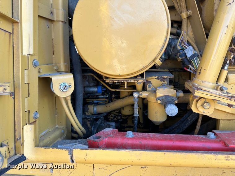 image for item DR7467 1995 Caterpillar 963B LGP  track loader