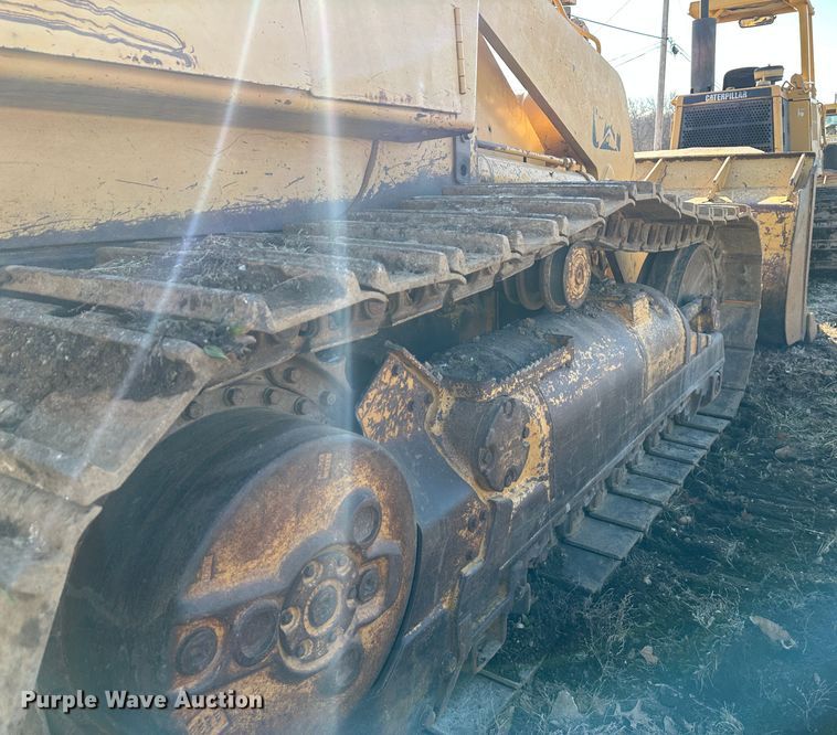 image for item DR7467 1995 Caterpillar 963B LGP  track loader