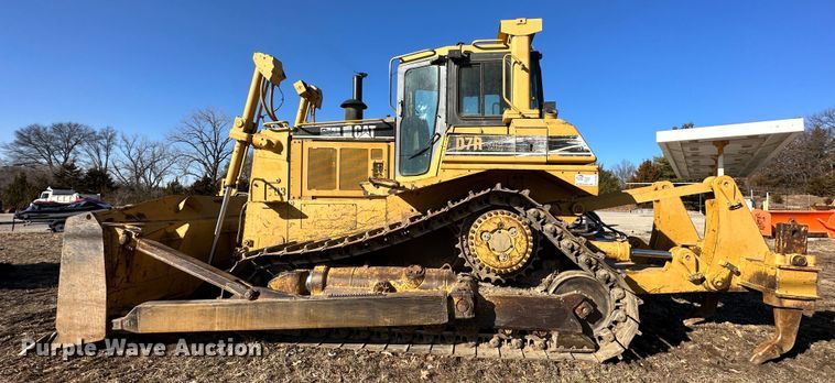 image for item DR7468 1998 Caterpillar D7R  dozer