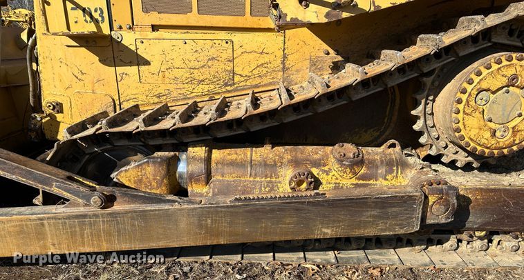 image for item DR7468 1998 Caterpillar D7R  dozer