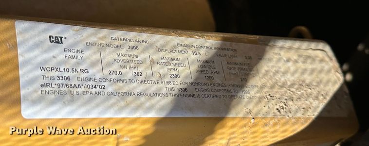 image for item DR7468 1998 Caterpillar D7R  dozer