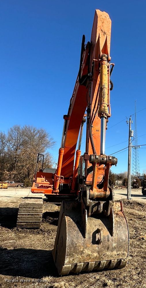 image for item DR7469 2002 Hitachi 330LC  excavator