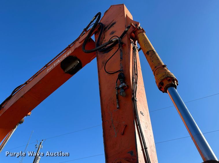 image for item DR7469 2002 Hitachi 330LC  excavator