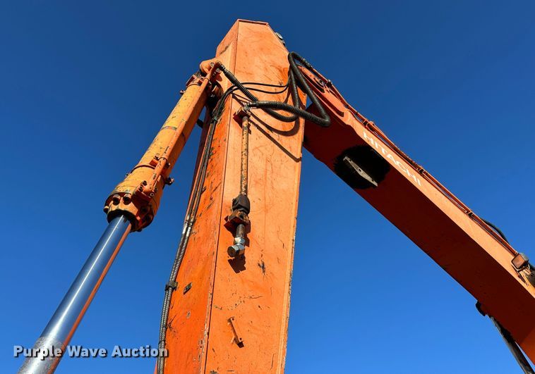 image for item DR7469 2002 Hitachi 330LC  excavator