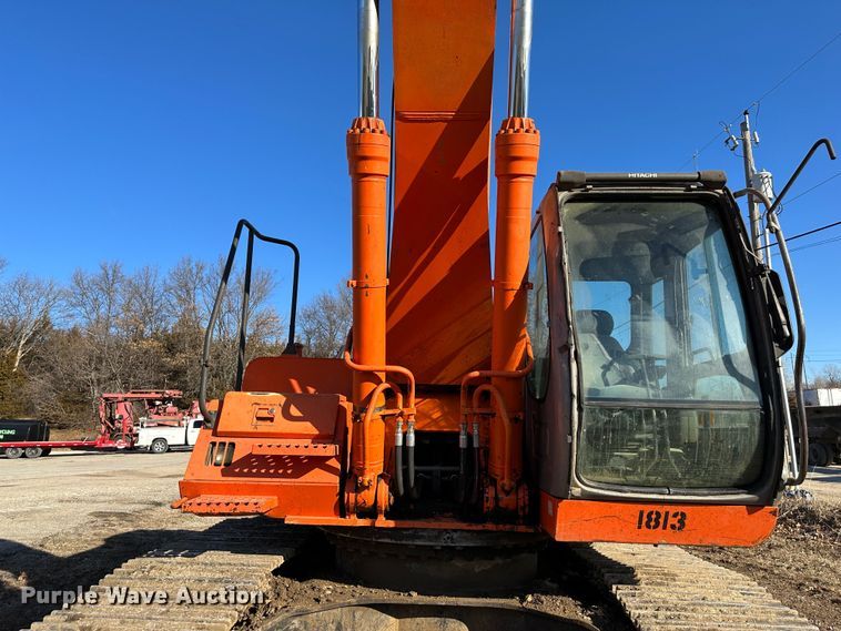 image for item DR7469 2002 Hitachi 330LC  excavator