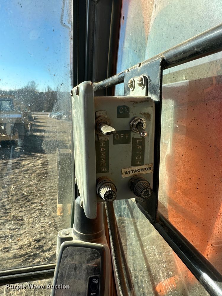 image for item DR7469 2002 Hitachi 330LC  excavator